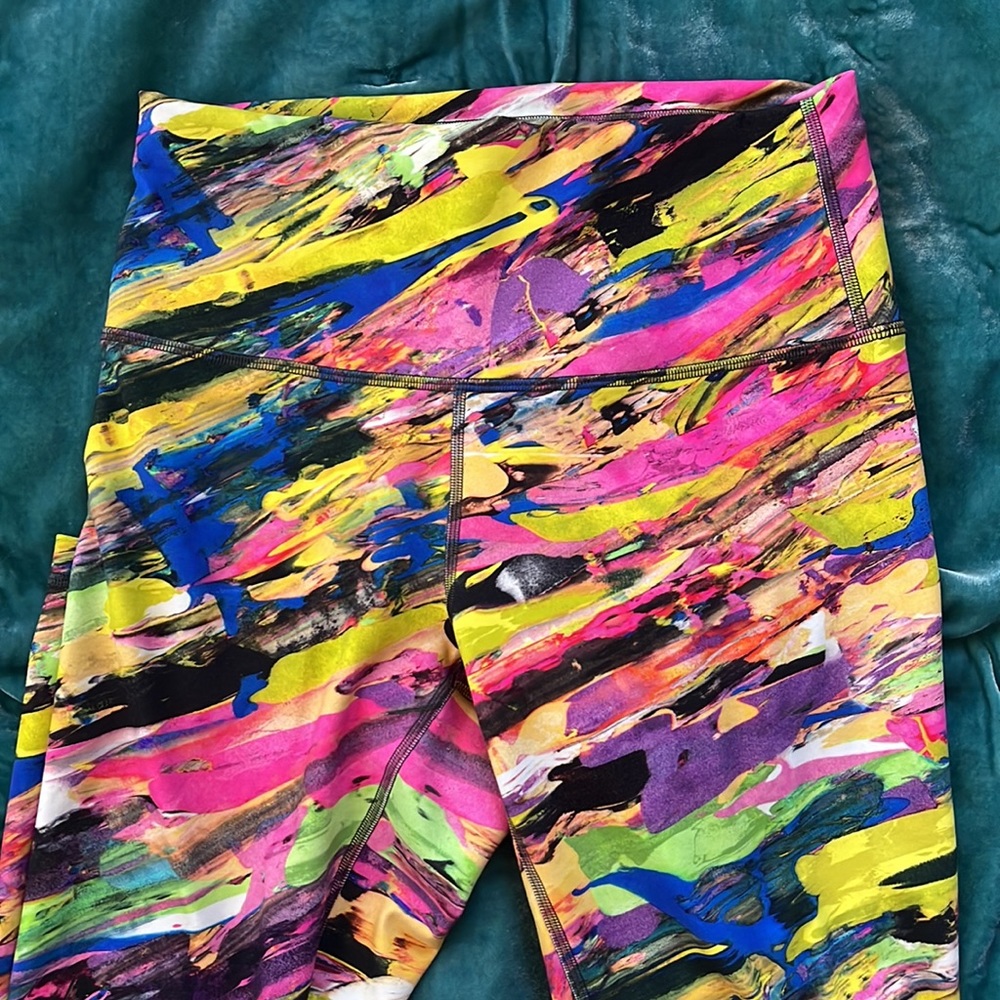 Neon legging Lululemon wunder train HR tight 25”  size 8 multi-color ultra RARE